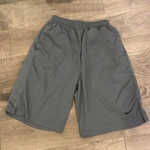 Nike DriFit Shorts Size Small Gray Athletic Pockets Sports